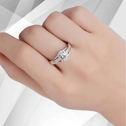 2.5Ct Oval-Cut Diamond Cushion Halo Bridal Engagement Ring 18K White