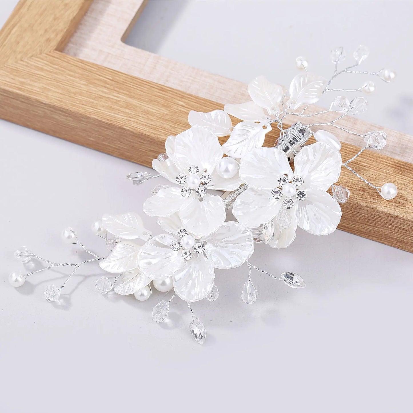 Crystal Pearl Flower Hair Clips Elegant Headwear For Women Precious