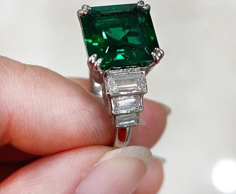 10MM Square Green Emerald Ring in 925 Silver - Created Hydrotherma