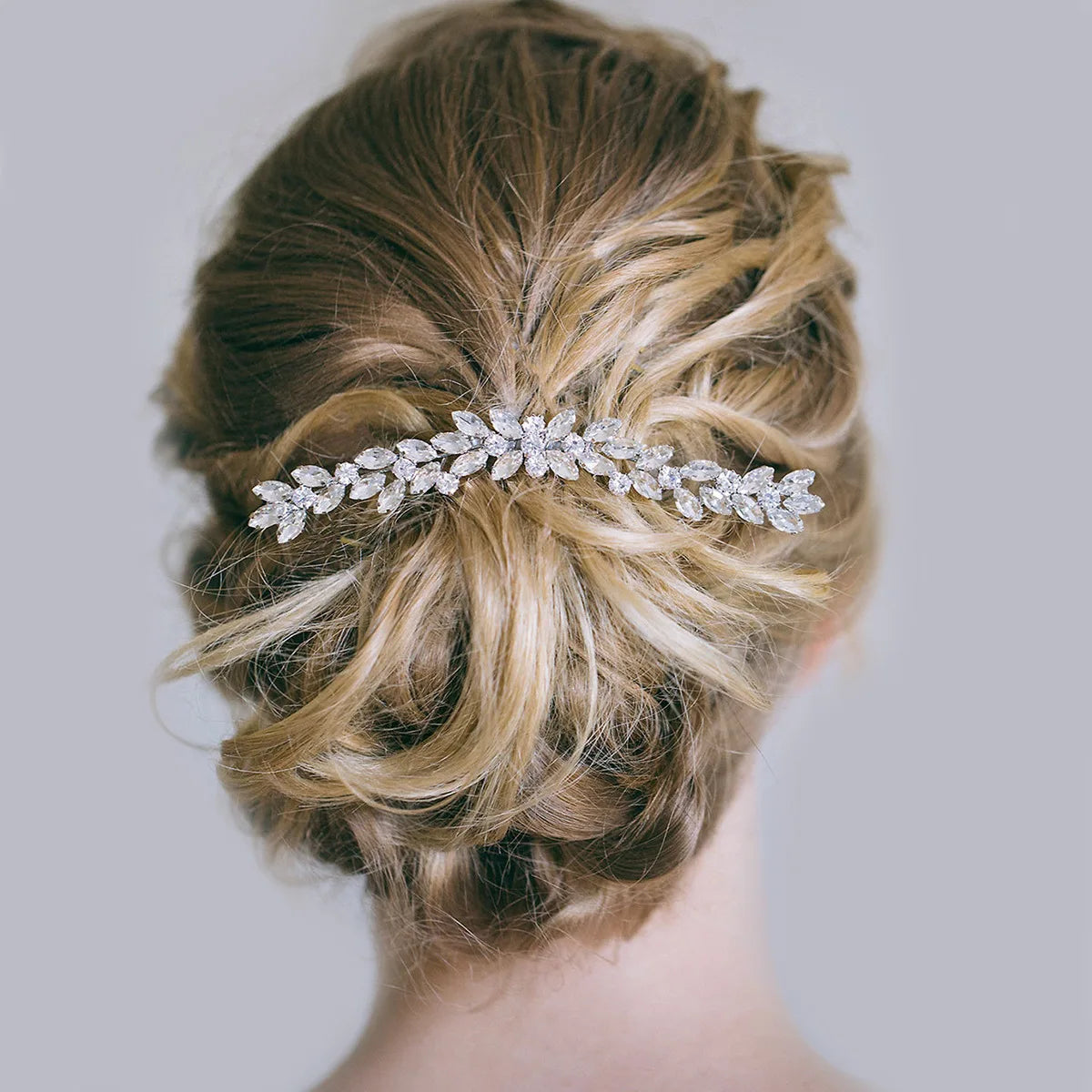 Classical Women's Hair Bun Coiffure Rattan Rhinestone Welding Shaped