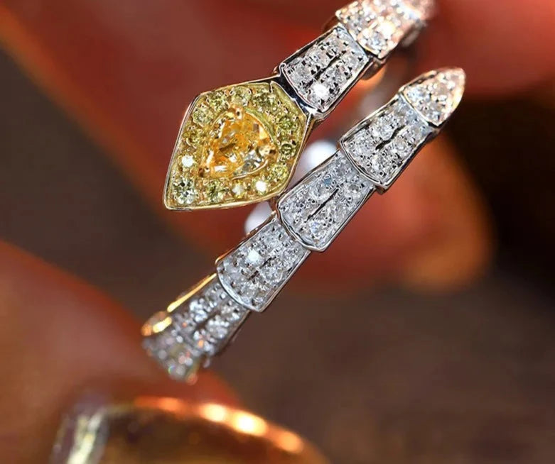 18K White Gold Rings Natural Yellow Diamond Ring Fashion